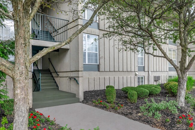 Foto del edificio - Lansing West Apartments