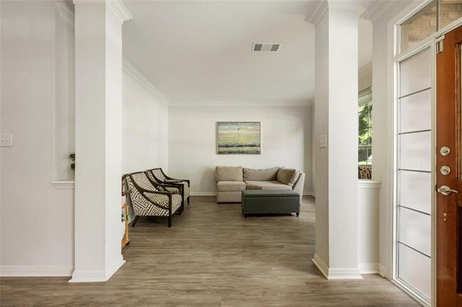 Building Photo - 2045 St Andrews Dr