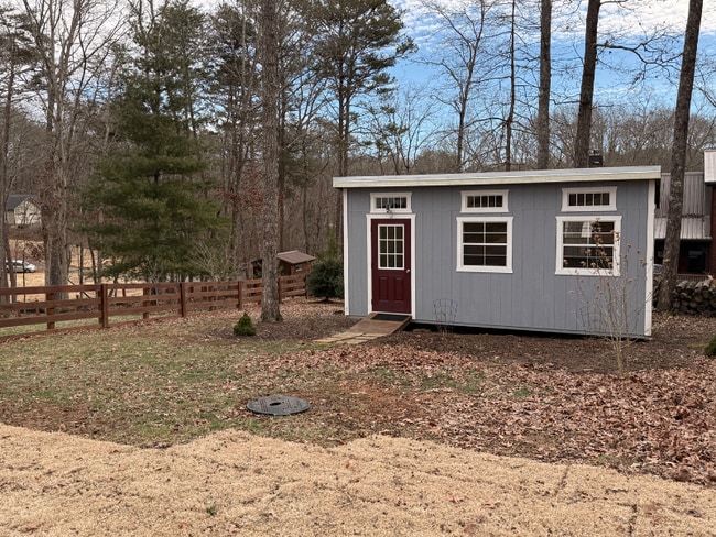 Building Photo - 445 Farmer Cir