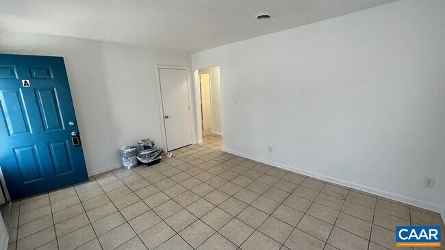 Building Photo - 1519 Rosa Terrace
