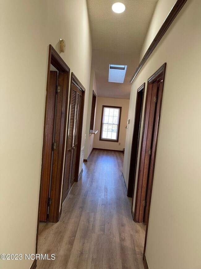 715 Pinewood Dr, Jacksonville, NC 28546 Townhome Rentals in