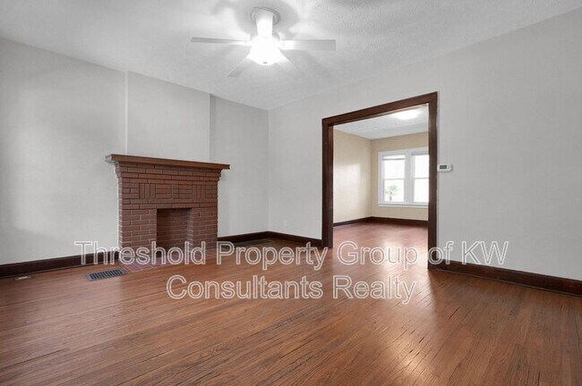 Foto del edificio - 1126 Northwest Blvd