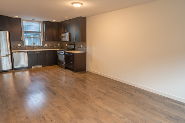 Building Photo - 4812 Linden Ave N