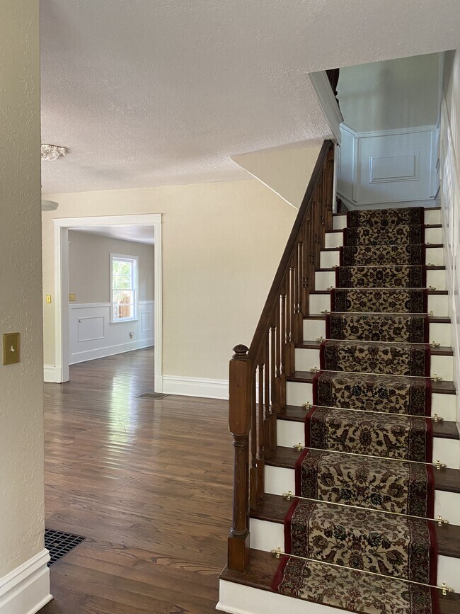 Foto del edificio - 235 15th St NE