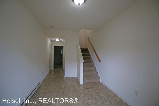 Building Photo - 3 br, 2.5 bath House - 6208 Galleon Drive