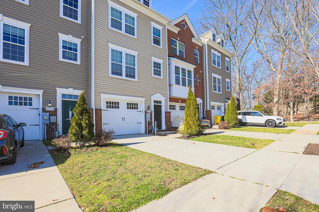 Foto principal - 8208 White Star Crossing