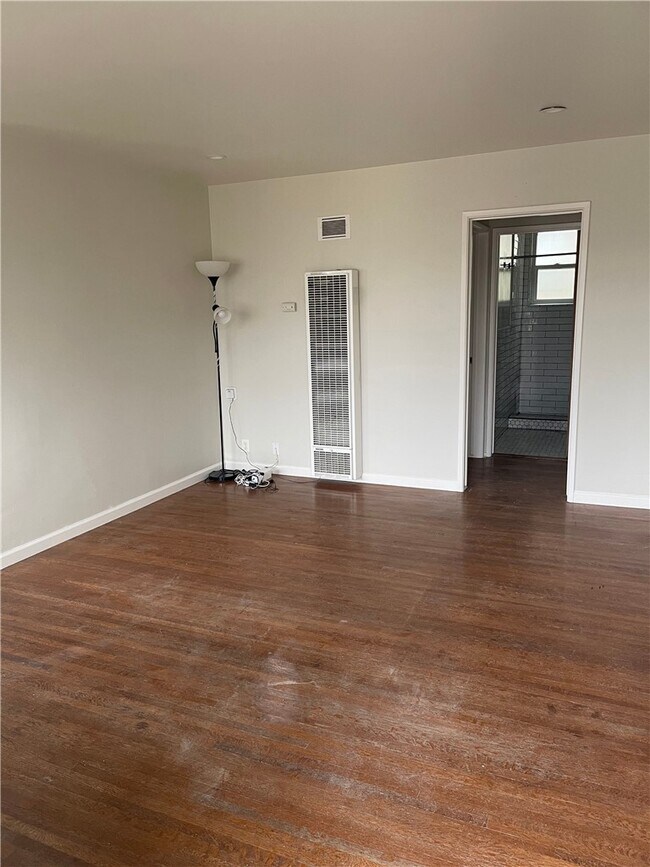 Foto del edificio - 617 Cedar Ave