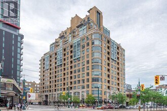 Building Photo - 438 Richmond St W