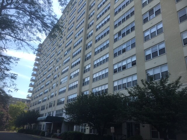 Foto principal - 2625 Park Ave