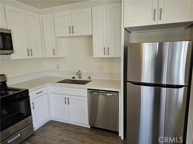 Building Photo - 2306 Vanderbilt Ln