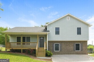 Building Photo - 22 Fairfield Dr SW