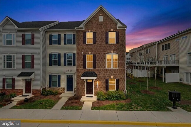 Foto del edificio - 24594 Laurel Lake Terrace