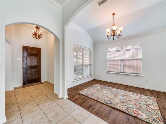 Building Photo - 5400 Raincrest Dr