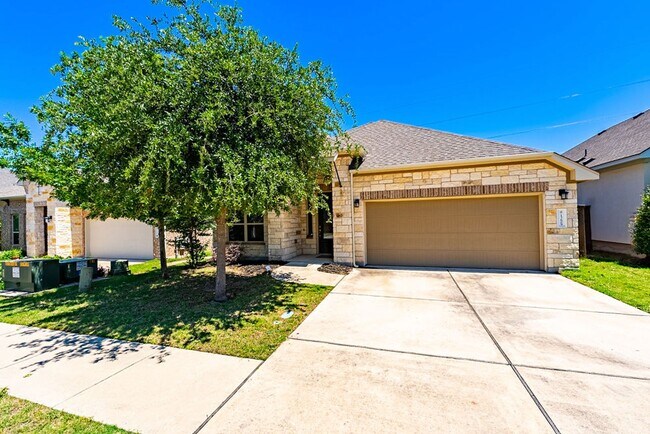 Building Photo - Charming Cedar Park Retreat: 3-Bedroom Home with Versatile Features and Community Amenities