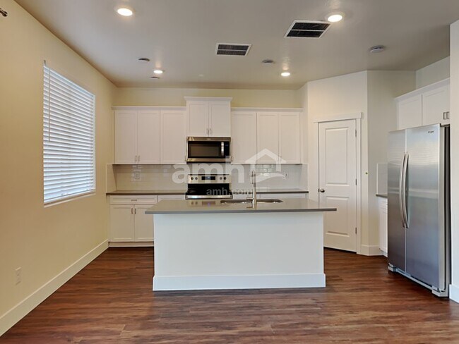 Foto del edificio - 4060 S Slate Creek Ave