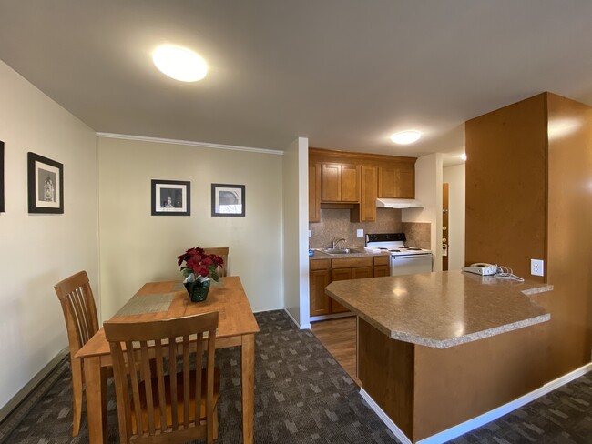 Foto del edificio - 4731 12th Ave NE