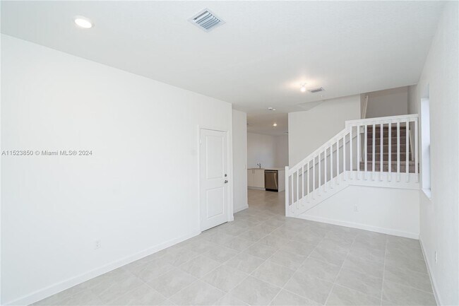 Foto del edificio - 266 SW 159th Terrace