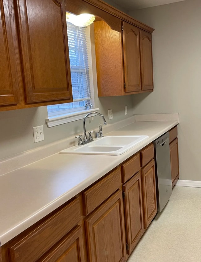 Foto del edificio - 1975 Montclair Ave