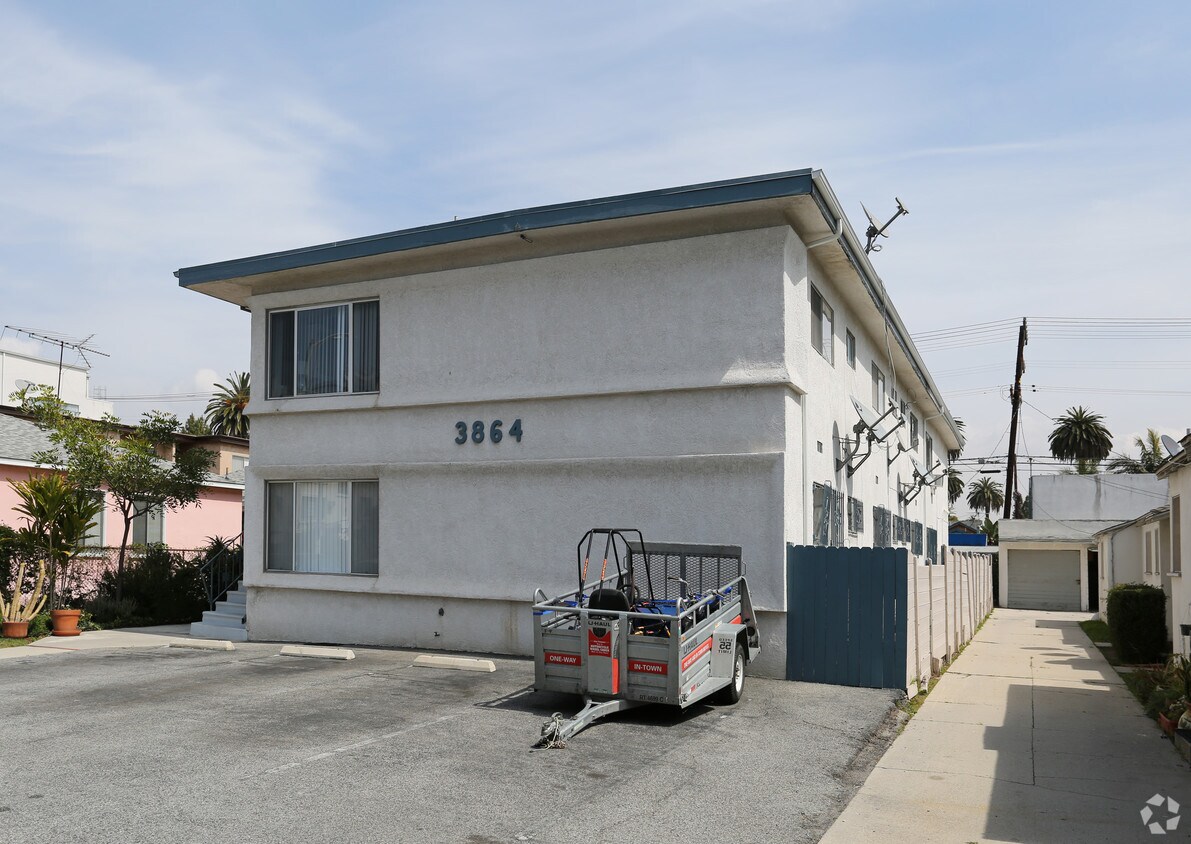 Building Photo - 3864 Inglewood Blvd