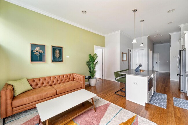 Foto del edificio - 1243 W Madison St