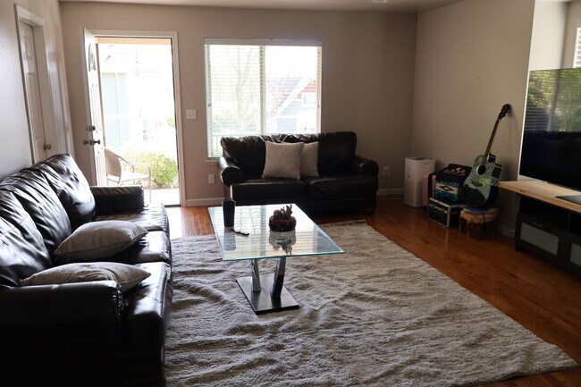 Foto del edificio - Fruitland Gem: 3BR/2BA with Finished Basement