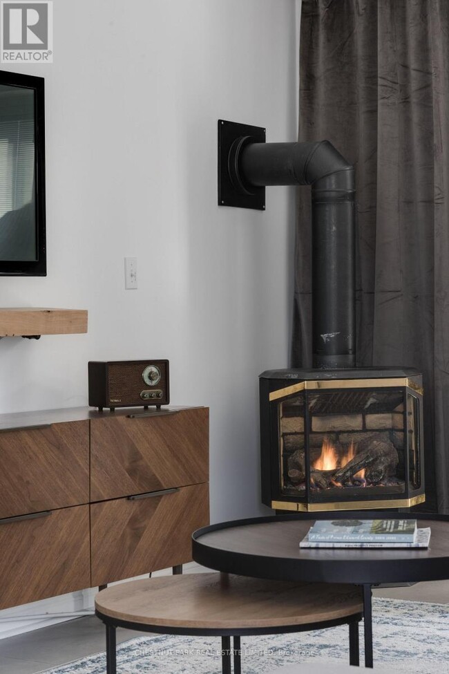 Building Photo - 13435 Loyalist Pkwy