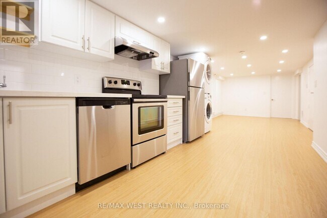 Photo du bâtiment - 16 Maynard Ave