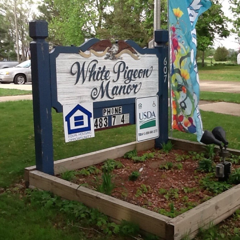 White Pigeon Apartments 607 E Chicago Rd White Pigeon, MI Apartments for Rent in White