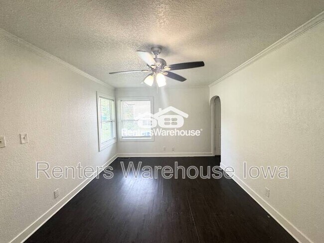 Building Photo - 6803 SW 16th St