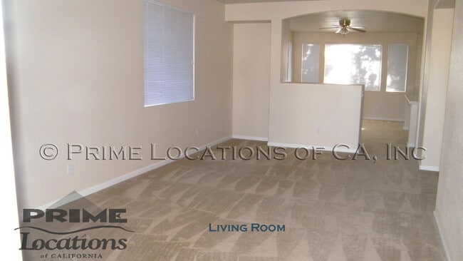 Building Photo - 1526 Sweetgrass Ln