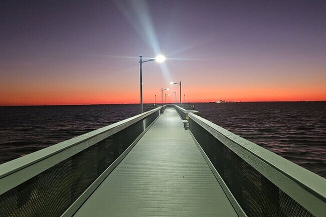 Building Photo - 903 Bahia Del Sol Dr