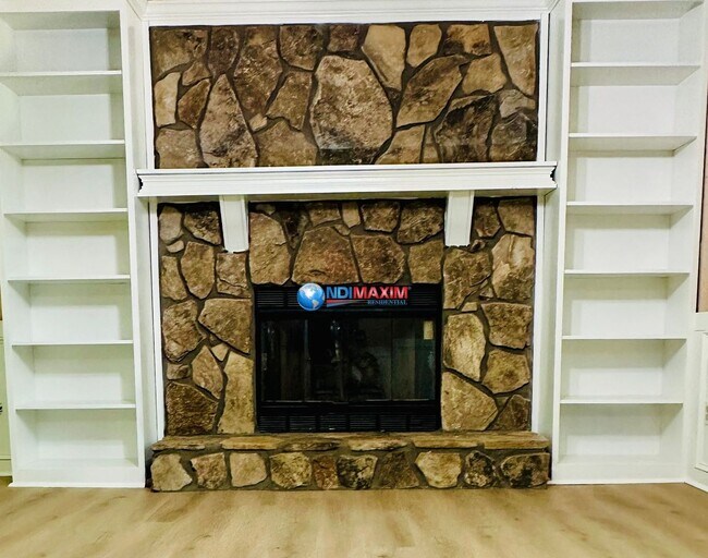 Foto del edificio - Nice 2-story house in LASSITER cluster in Marietta