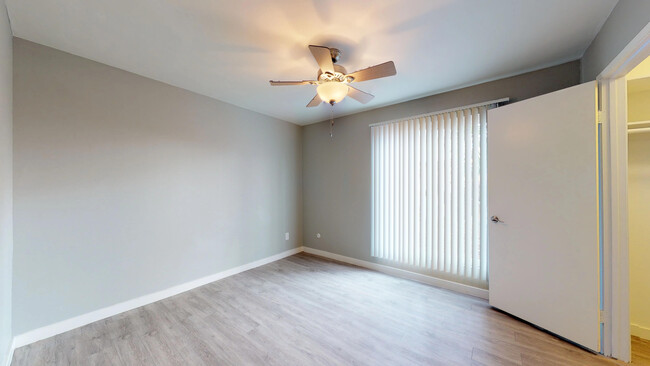 Foto del edificio - 4812 70th St