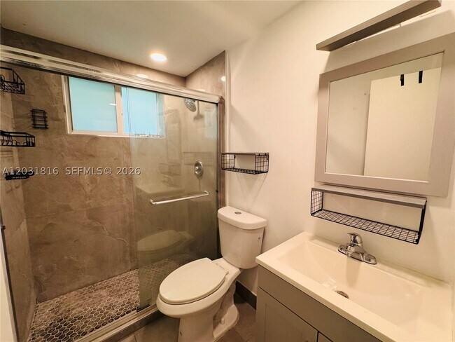 Foto del edificio - 75 10th St