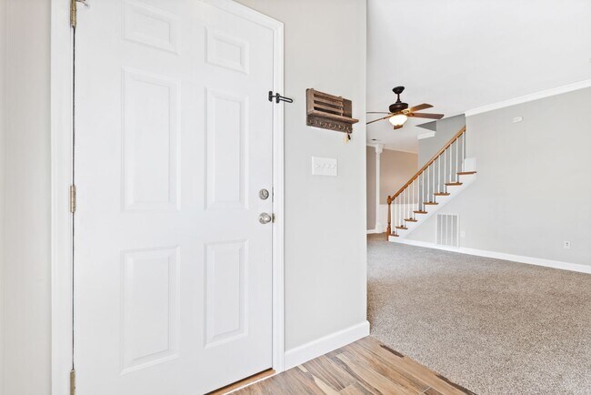 Foto del edificio - Spacious 2 bedroom townhome in great Ralei...
