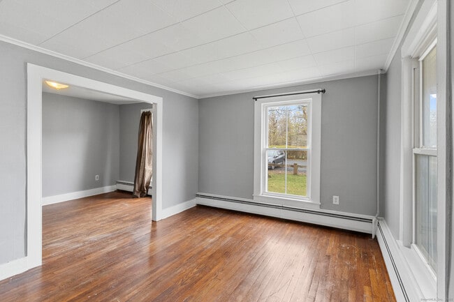 Building Photo - 1701 Farmington Ave