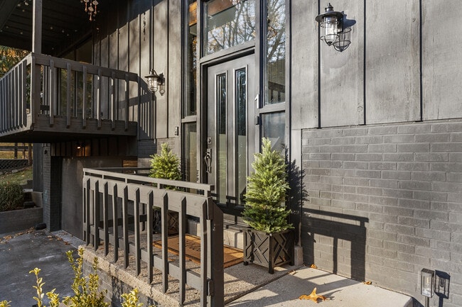 Building Photo - 1 Myrtle Hill Rd