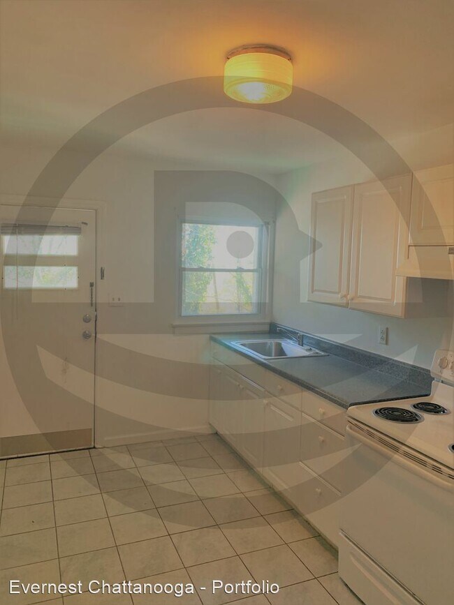 Building Photo - 2 br, 2 bath House - 640 E Crest Rd #4