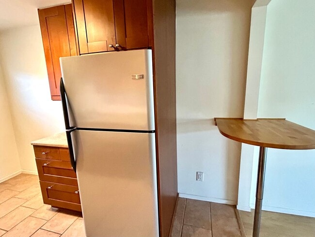 Foto del edificio - 2 Bed, 1 Bath with W/D in Normal Heights!