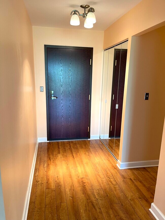 Foto del edificio - 1275 E Baldwin Ln