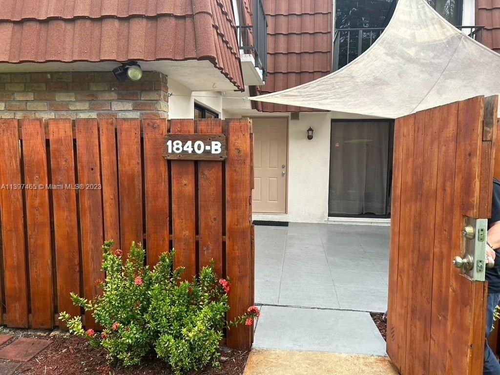 1840 San Juan Dr Unit 24B, Delray Beach, FL 33445 Condo for Rent in