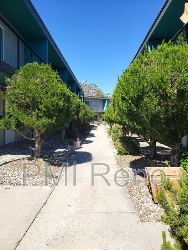 Building Photo - 2162 Idlewild Drive