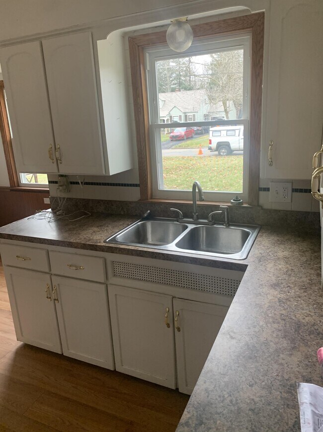 Foto del edificio - 131 Forest-Park Dr