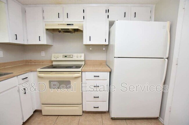 Foto del edificio - 1440 Ridge Lake Ct