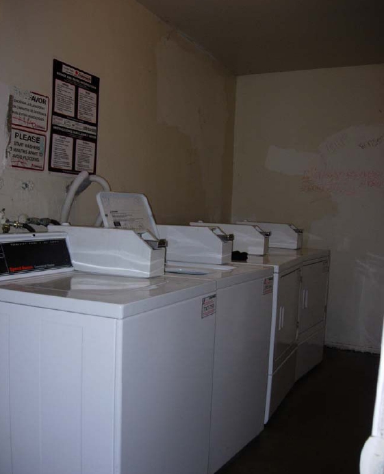 Laundry Facilities - 7609 Whitsett Ave