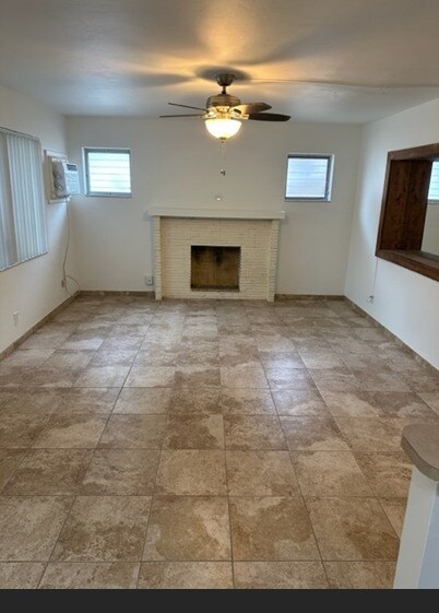 Middle River Apartments photo'