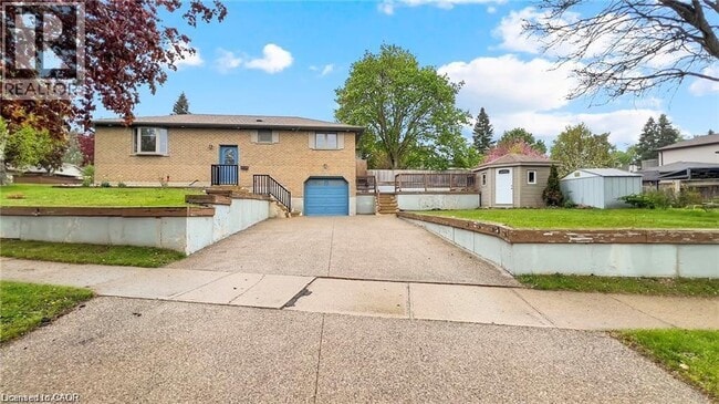 Building Photo - 152 Anvil St