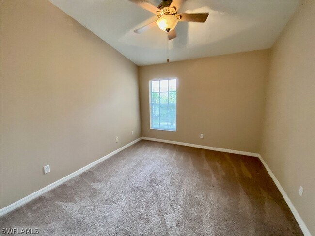 Building Photo - 8291 Village Edge Cir