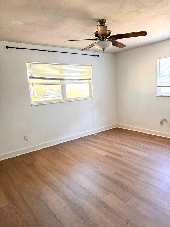 Building Photo - Newly Renovated 3-Bed/2-Bath Home – Large Yard & Fenced Privacy!