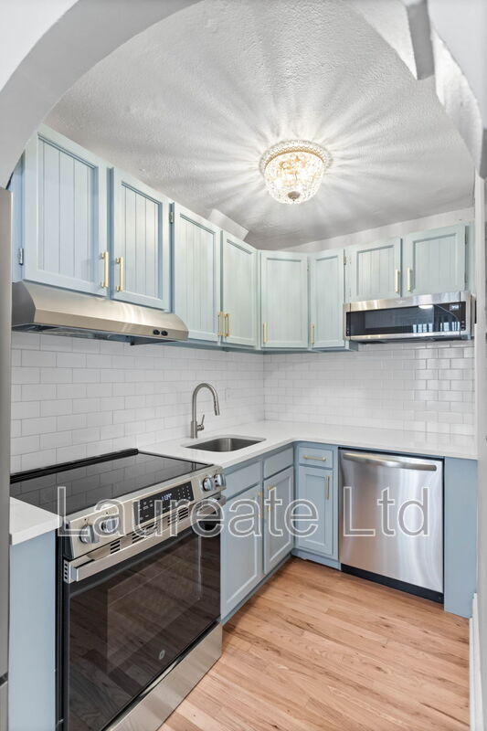 Foto del edificio - 1050 N Pearl St
